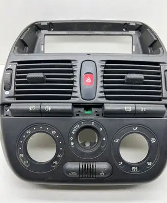 Fiat Bravo - Brava Dash center air vent grill