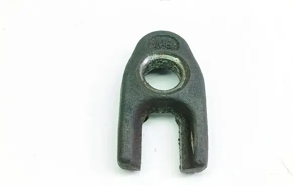 Renault Megane II Fuel Injector clamp holder 