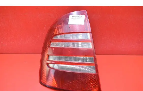 Rear/tail lights