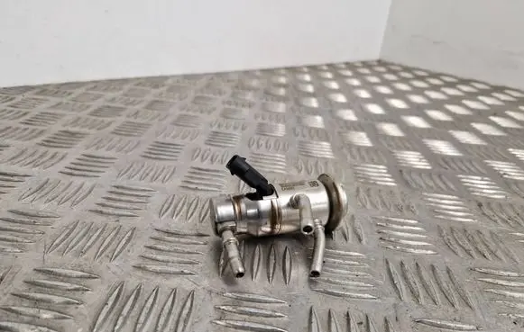 Mercedes-Benz A W177 AdBlue injector A0004904000