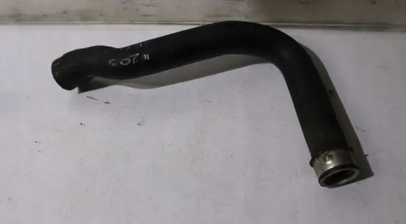 Mercedes-Benz C W203 Intercooler hose/pipe 2035010882