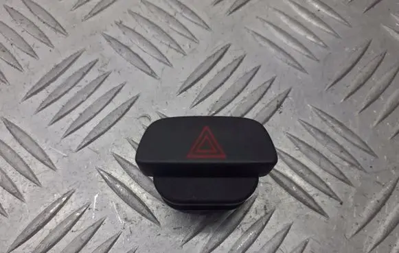 Ford Focus Hazard light switch 3M5T-13A350-AC