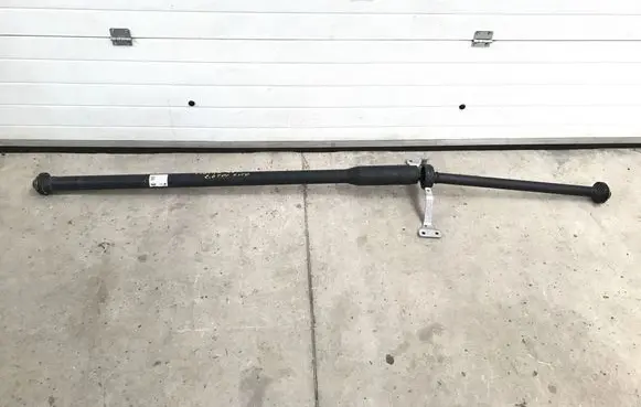 Volkswagen Tiguan Rear driveshaft/prop shaft 5QS521101