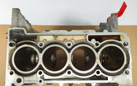 Volkswagen Polo V 6R Engine block 03F103019L