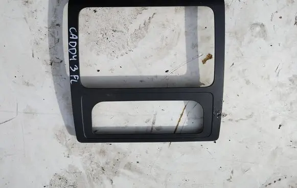 Volkswagen Caddy Radio/GPS head unit trim 2K5858061