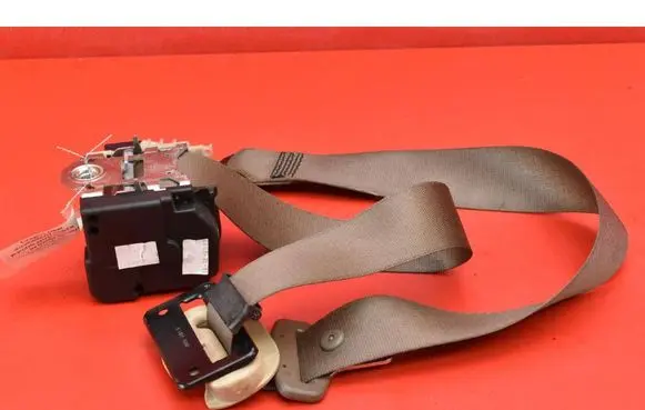 Jaguar XJ X350 Front seatbelt 2W93-F611B08