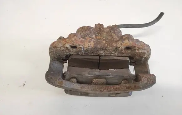 Nissan X-Trail T30 Front brake caliper