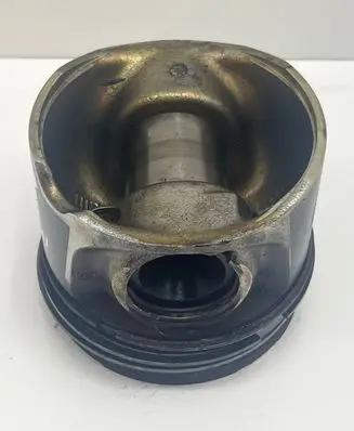 Volvo XC60 Piston 81L123
