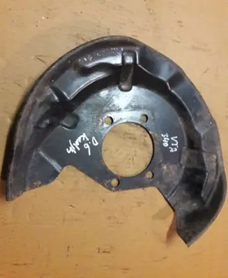 Renault Kadjar Rear brake disc plate dust cover 