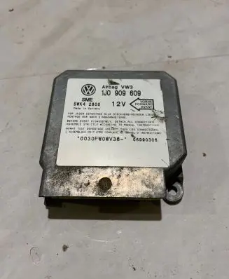 Volkswagen Golf IV Airbag control unit/module 1J0909609 06990306 5WK42800