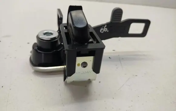 Mini One - Cooper F56 F55 Seat back rest lock catch 7317711