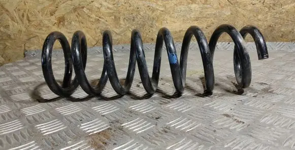 Mitsubishi Outlander Rear coil spring