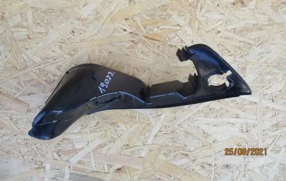Tail light part