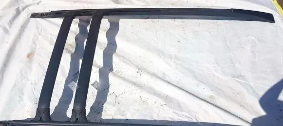 KIA Carens II Roof bar rail