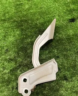Ford Focus Engine bonnet/hood hinges BM51A16801AD BF5GA