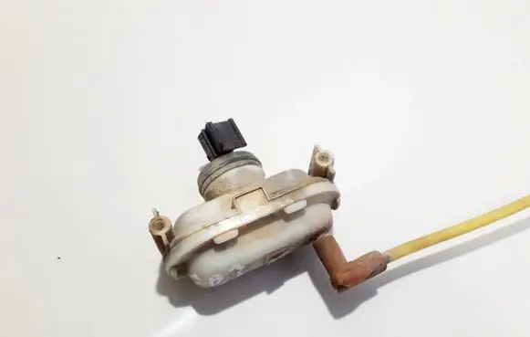 Volkswagen PASSAT B3 Central locking vacuum pump 357862153a