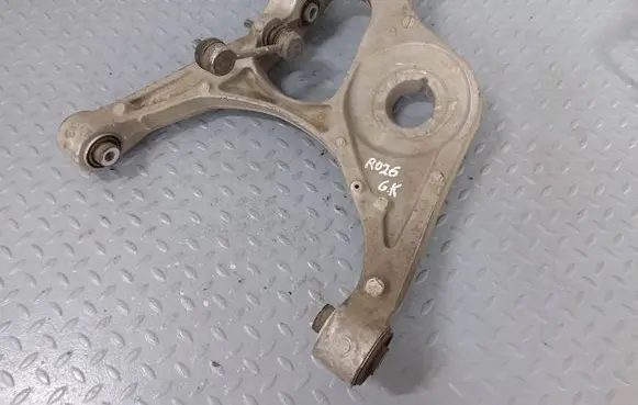 Mercedes-Benz ML W166 Rear upper control arm/wishbone A1663500906