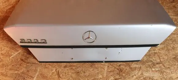 Mercedes-Benz E W124 Tailgate/trunk/boot lid
