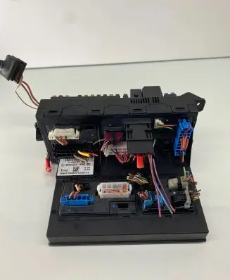 Mercedes-Benz E W211 Fuse module 2115457701