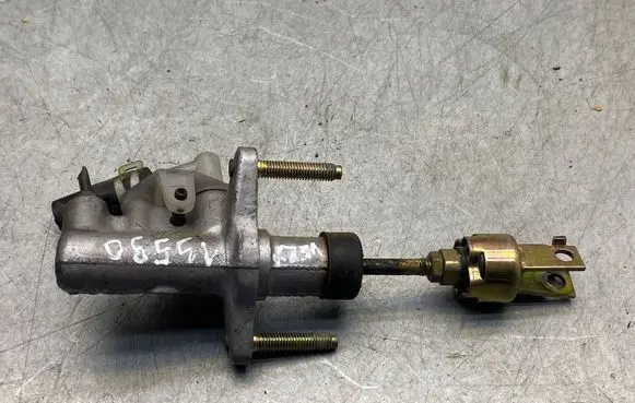 Toyota Corolla Verso E121 Clutch slave cylinder B46