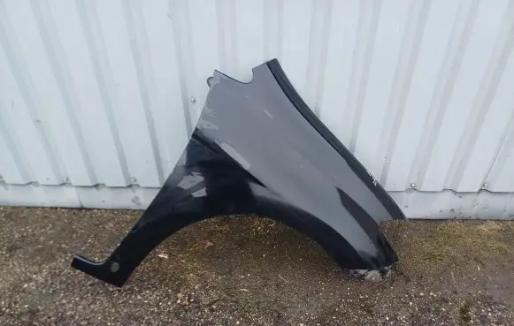 Honda FR-V Fender