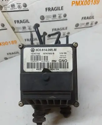 Volkswagen PASSAT B6 ABS Pump 3C0614095M