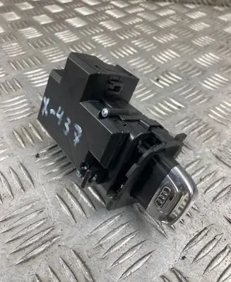 Audi Q5 SQ5 Ignition lock 8K0909131D