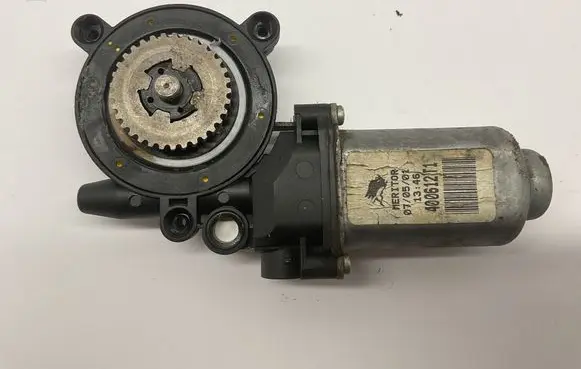 Jeep Cherokee III KJ Rear door window regulator motor 400612T1