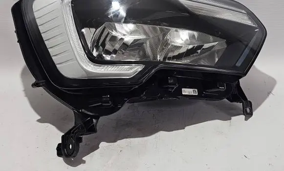 Renault Master III Headlight/headlamp 260105567R