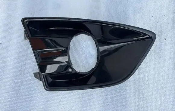 Ford Focus C-MAX Front fog light trim/grill AM51R19952C