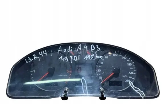 Audi A4 S4 B5 8D Speedometer (instrument cluster) 8D0920900HX