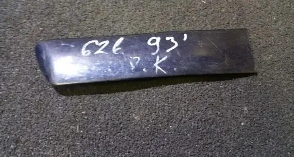 Mazda 626 Fender trim (molding)