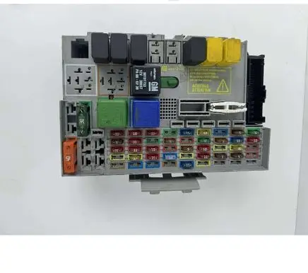 Opel Astra G Fuse box set 24412497