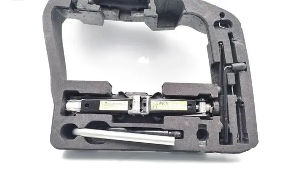 Audi A5 8T 8F Tool set 8T0012109A