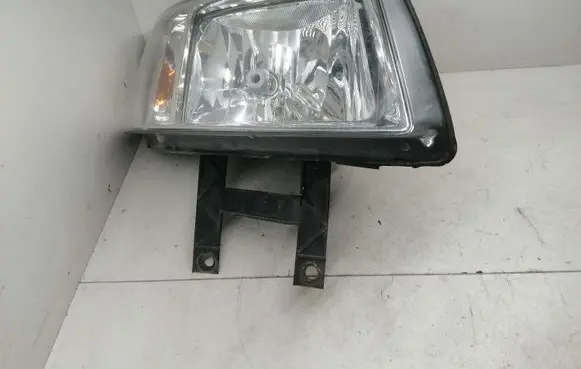 Volkswagen Transporter - Caravelle T5 Headlight/headlamp 1305235738
