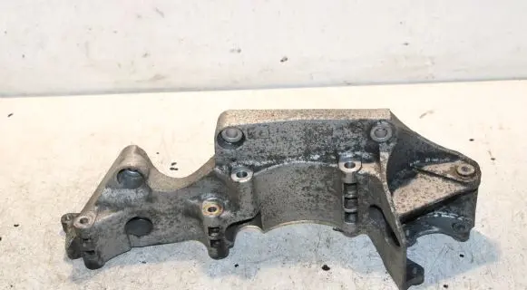 Seat Leon (1M) Generator/alternator bracket 06A903143P