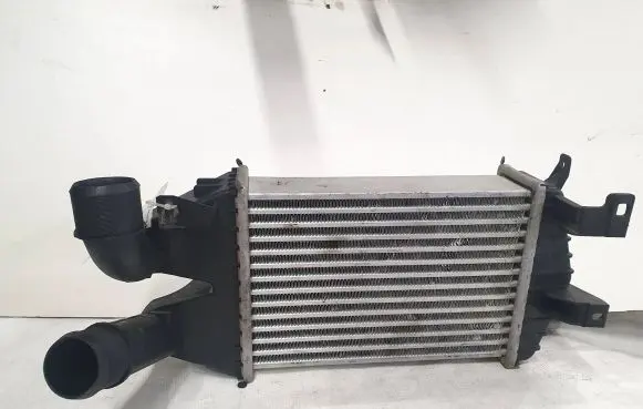 Opel Zafira B Intercooler radiator DAX007TT TH024138