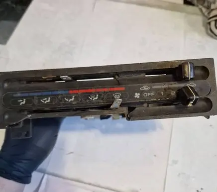 Suzuki Wagon R+ Climate control unit