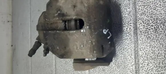 BMW 5 E39 Front brake caliper