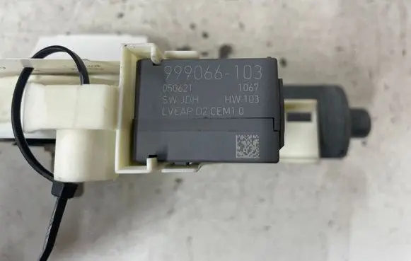 Peugeot 407 Rear door window regulator motor 0130822200 9646595580 994336104