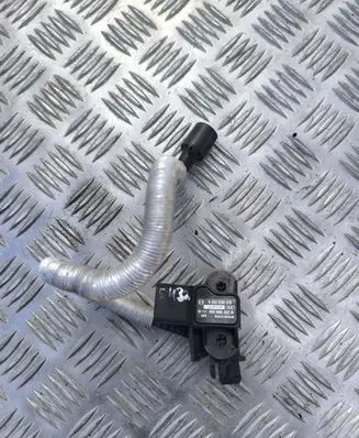 Volkswagen Golf V Air pressure sensor 1K0906207A 0261230170
