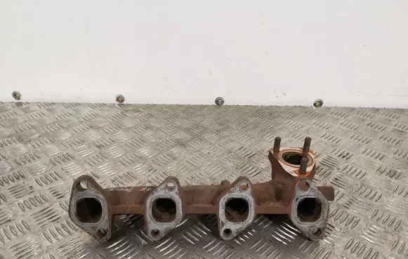 Toyota Corolla E120 E130 Exhaust manifold 27020