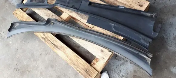 Audi Q5 SQ5 Wiper trim 8R1819447C