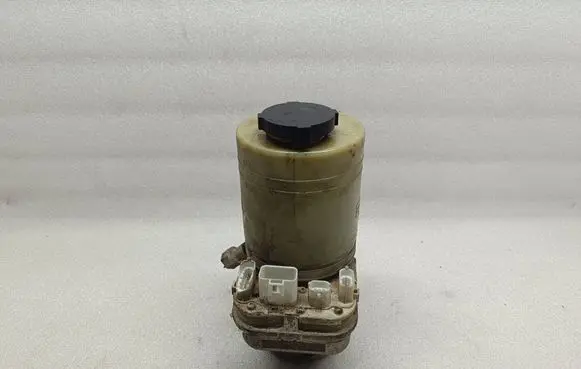 Opel Vectra C Power steering pump 