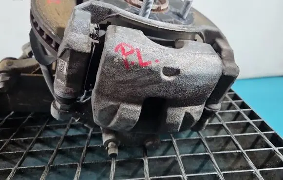 Hyundai Elantra VII Front brake caliper IMPRK1567048