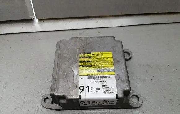 Toyota Corolla Verso AR10 Airbag control unit/module 891700F032