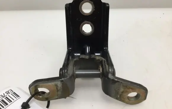 Nissan Navara Rear door upper hinge 