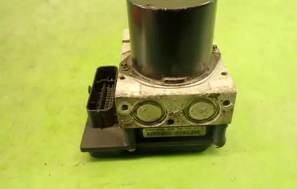 Skoda Roomster (5J) ABS Pump