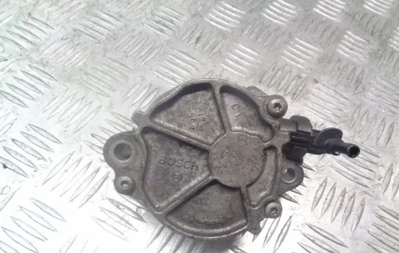 Hyundai i30 Vacuum pump 28810-2A101