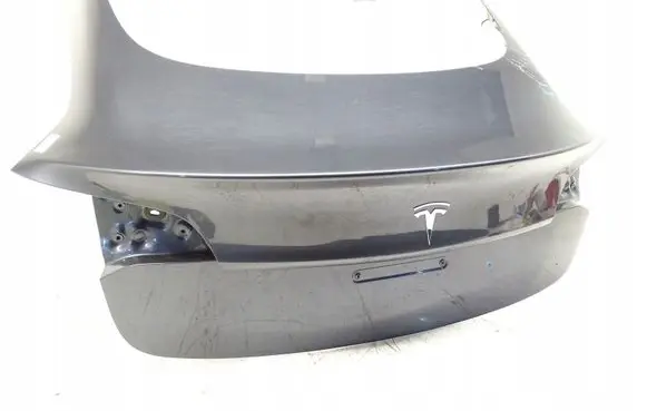 Tesla Model 3 Tailgate/trunk/boot lid